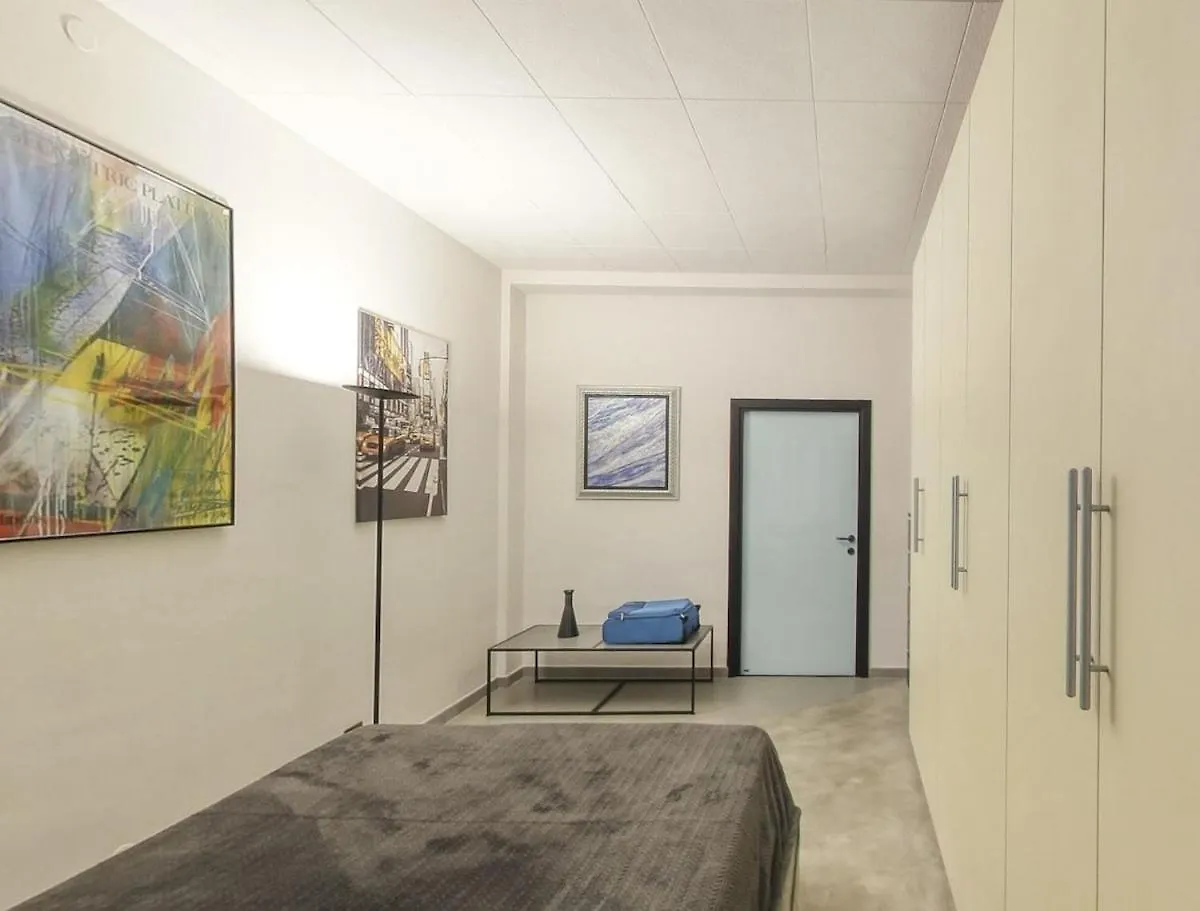 Martesana Home Design Milan 0*,